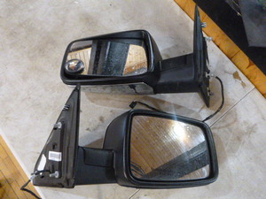 lot 38 image: Side Mirrors