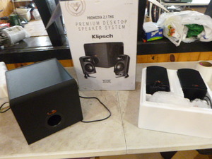 lot 49 image: Klipsch Premium Desktop Speaker System