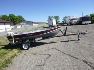 lot 1 image: 1989 Lund Fishing Boat and 1991 Shorelander Boat Trailer
