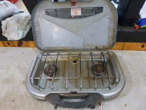 lot 57 image: Coleman 2 Burner Stove