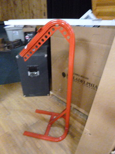 lot 89 image: Hanger Stand