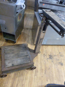 lot 8 image: Vintage Fairbanks Scale