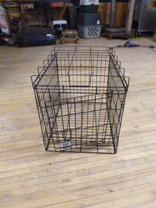 lot 135 image: Pet Lodge Kennel