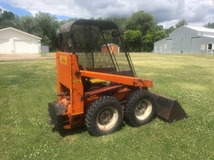 lot 1 image: Lahman Skid Steer
