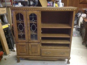 lot 99 image: Entertainment Center