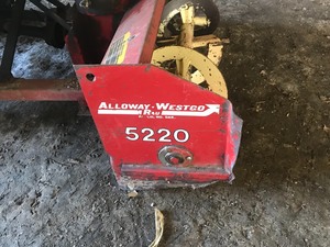 lot 6 image: 5220 Alloway-Westgo Snowblower