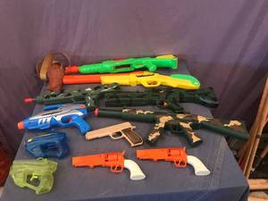 lot 54 image: Toy Guns