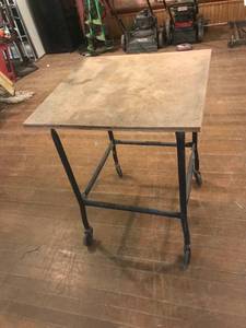 lot 57 image: Work Table on Wheels