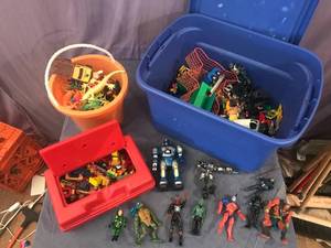 lot 63 image: Tote Full of Toys