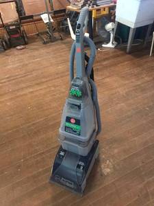 lot 40 image: Hoover SteamVac Carpet Cleaner