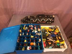 lot 43 image: Hot Wheels & Matchbox Cars