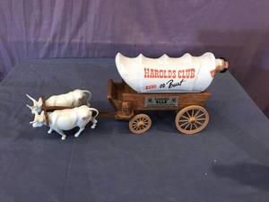 lot 19 image: Harolds Club Reno or Bust Beam Decanter