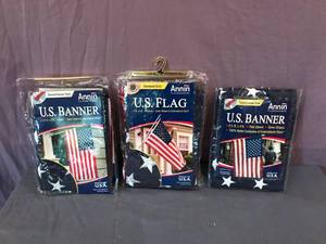 lot 22 image: US Flag & Banners