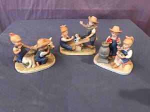 lot 27 image: Denim Days by Homco Figures