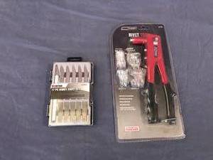 lot 60 image: Hobby Knife Set & Rivet Tool