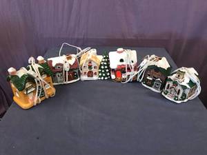 lot 63 image: Holiday Light Up Display Items