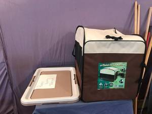 lot 71 image: Twist-N-Go Kennel & Puppy Potty Trainer