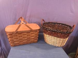 lot 120 image: Picnic Basket & Basket
