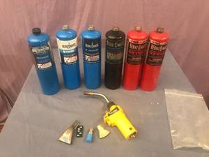 lot 148 image: TurboSkill Torch with Tanks