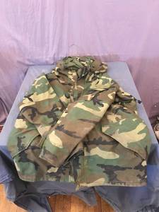 lot 151 image: X-Large - Regular Camouflage Jacket