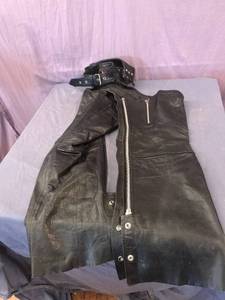 lot 152 image: Xelement Leather Motorcycle Chaps