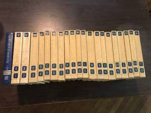 lot 176 image: Set of The New Book Of Knowledge Encyclopedias