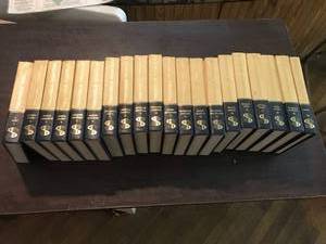 lot 177 image: Set of Encyclopedia International