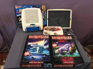 lot 179 image: 2 Lite Brite & 2 Puzzles