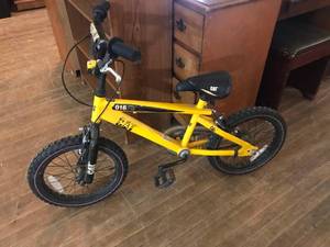 lot 199 image: Kids Bicycle