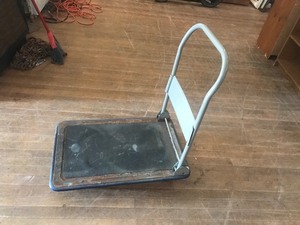 lot 257 image: Rolling Cart