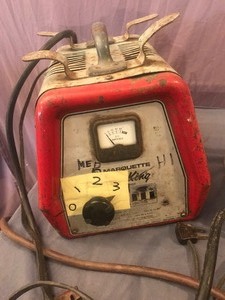 lot 254 image: Battery Chargers