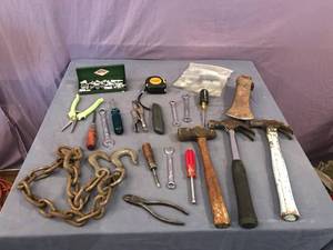 lot 266 image: Tools & Small Chain