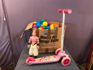 lot 269 image: Large Box of Balls, Disney Scooter