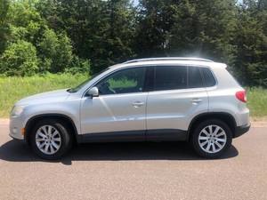 2009 Volkswagen Tiguan 4Motion - AWD