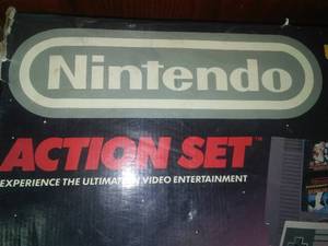 VINTAGE Nintendo Entertainment System � the original.