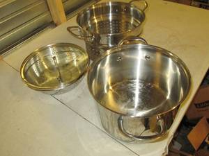 lot 11 image: 4 pc. stainless steel 7.5 quart sto...