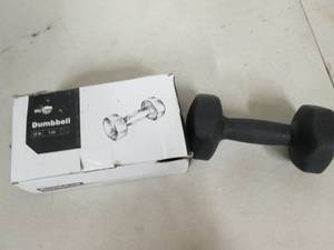 lot 19 image: 12lb dumb bell ...