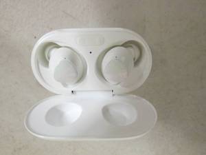 lot 65 image: samsung galaxy buds power on ...