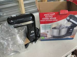 lot 219 image: brentwood retro stand mixer ...