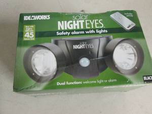 lot 274 image: ideaworks solar night eyes ...
