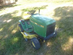 JD 165 Hydro Lawn Tractor