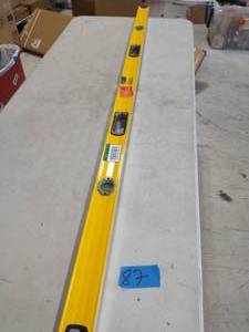 lot 87 image: STANLEY FatMax 72 in. Non-Magnetic Aluminum Box Level