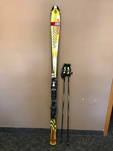 Volkl Vertigo G31 - Down Hill Skis w Bindings  Poles