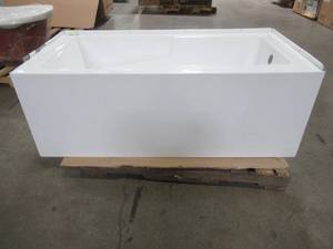 lot 501 image: Swiss Madison Voltaire 60 in. x 30 in. Acrylic White, Alcove, Integral, Right-Hand Drain, Apron Rectangular Bathtub in White - Damaged Tile Flange.