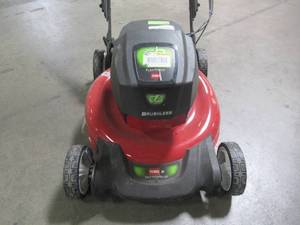 lot 32 image: Toro Recycler 21 in. SmartStow 60-Volt Lithium-Ion Brushless Cordless Battery Walk Behind Mower RWD 21356