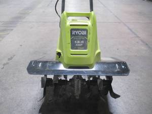 lot 33 image: Ryobi 16 in. 13.5 Amp Corded Cultivator RYAC701