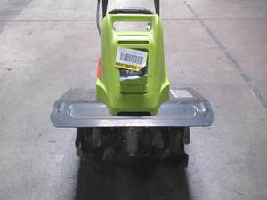 lot 34 image: Ryobi 16 in. 13.5 Amp Corded Cultivator RYAC701