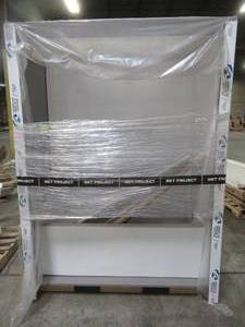 lot 536 image: 60 x 30 x 72 Acrylic Showerwall and Tub Surround. Display Model In nice condition.
