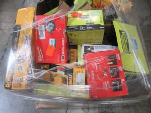 lot 401 image: WHOLESALE MIXED PALLET OF DEWALT, MILWAUKEE AND RYOBI POWER TOOLS