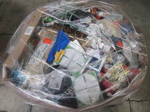 lot 407 image: WHOLESALE MIXED PALLET OF OUTDOOR PATIO ITEMS AND HOME DECOR
